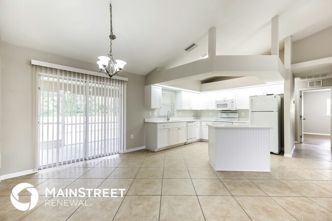 Photo - 1056 Summa Blvd
