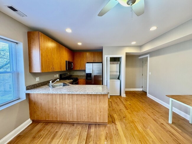 Photo - 3 Bedroom Apartment in Rogers Park