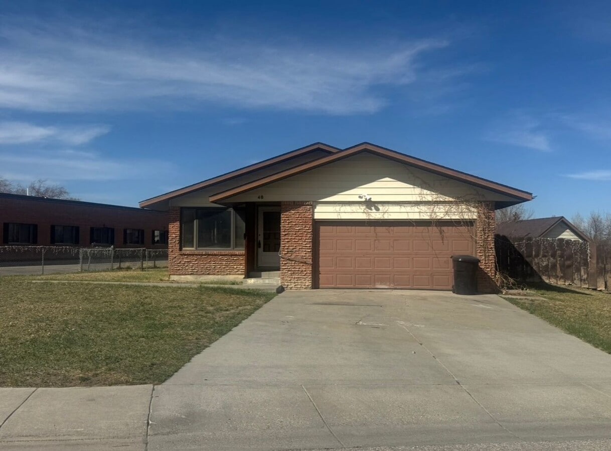 2 Bed • 2 Bath Home Close to PV Golf Course - 2 Bed • 2 Bath Home Close to PV Golf Course