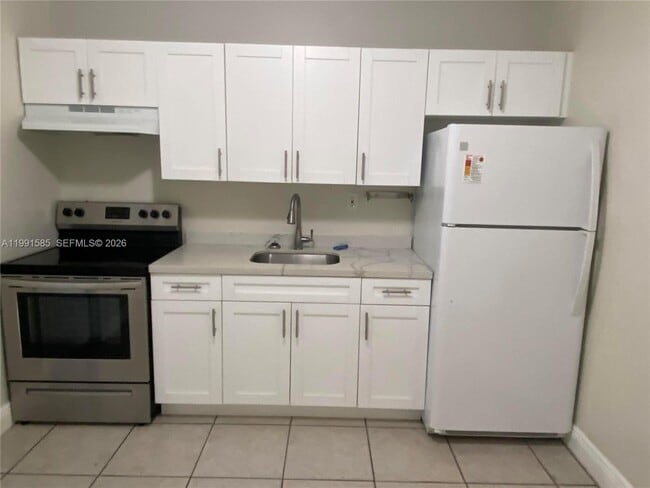 Photo - 5835 NW 37th St