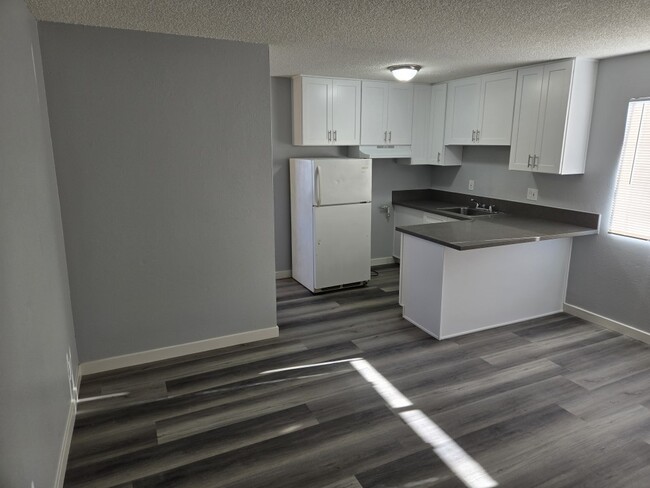 Photo - 1107 W Pacific Coast Hwy Unidad 5