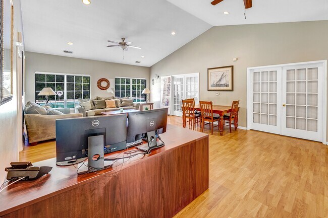 Photo - The Flats on Waters Edge