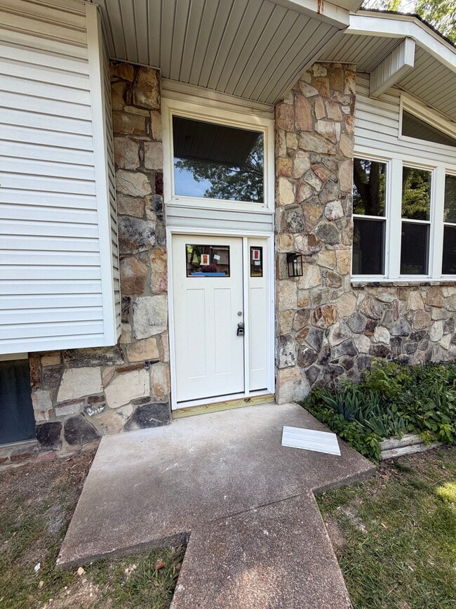 Photo - 607 Mountain Wood Dr
