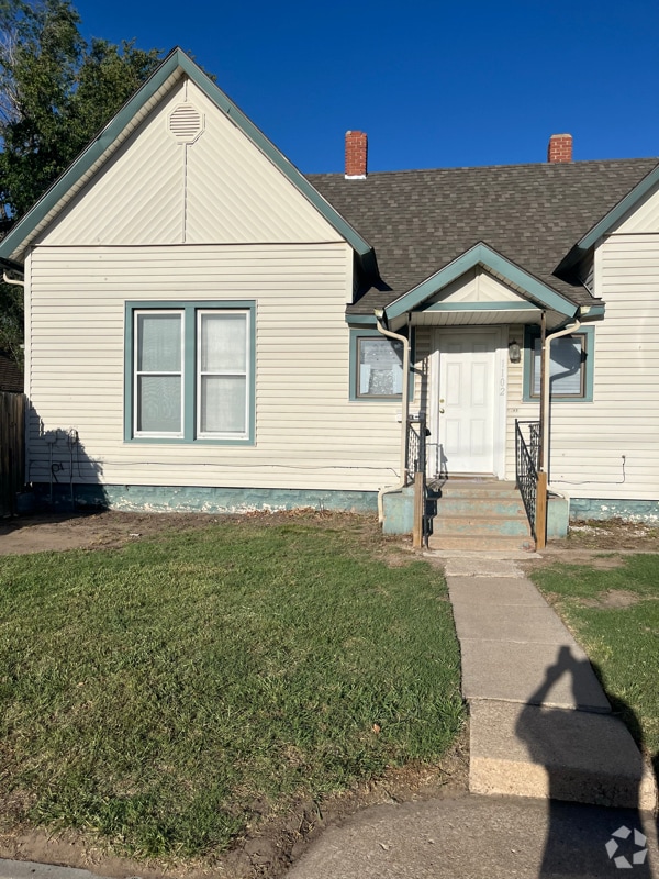 Building Photo - 1102 N Elm St Rental
