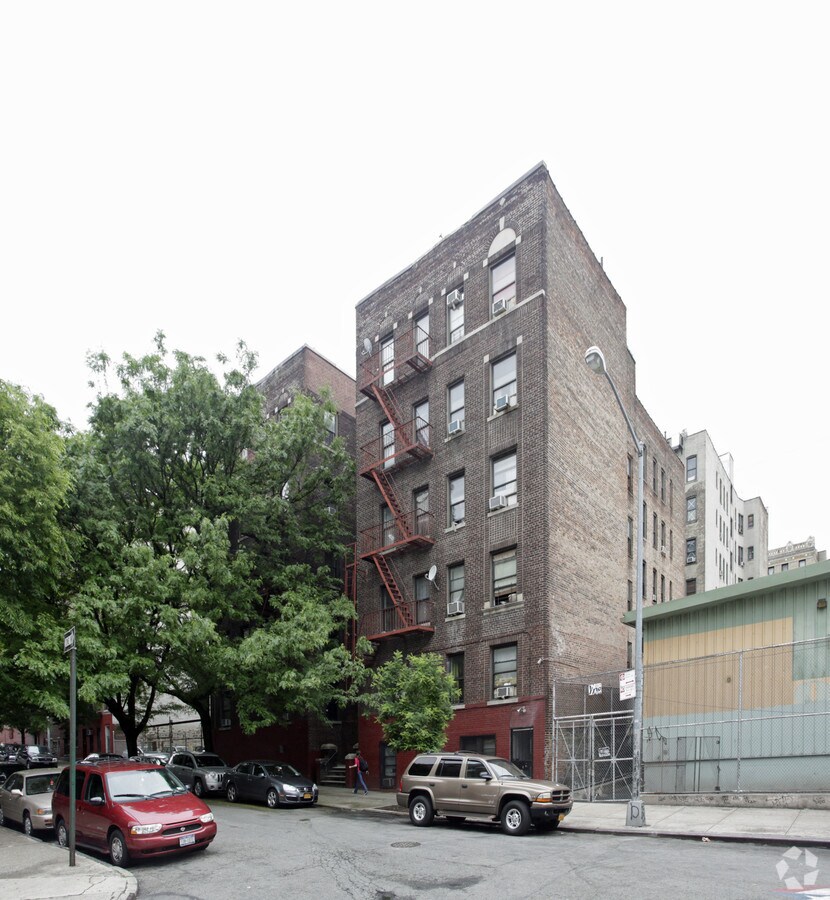 531 CON 211th ¡St - 531 W 211th St