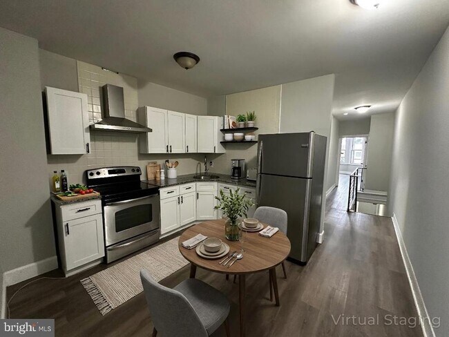 Photo - 5729 Pine St