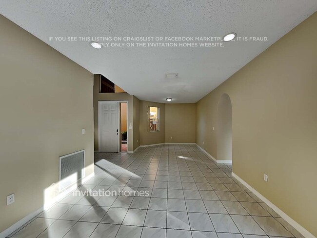 Photo - 15648 SW 112th Dr