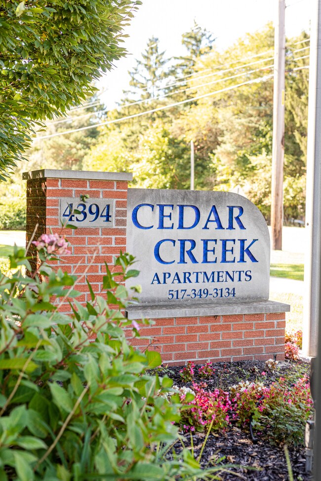 Cedar Creek Apartments Okemos, MI