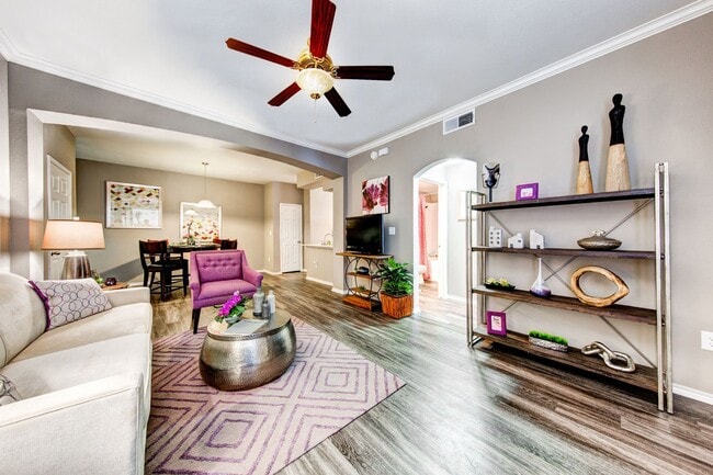 Regency Dell Ranch Apartments