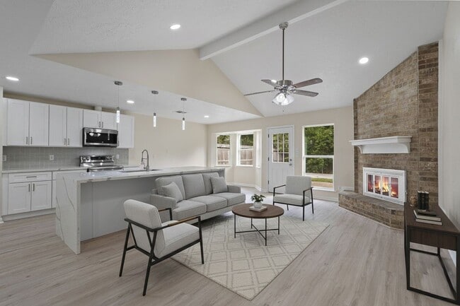 Photo - 335 Haymarket Ln