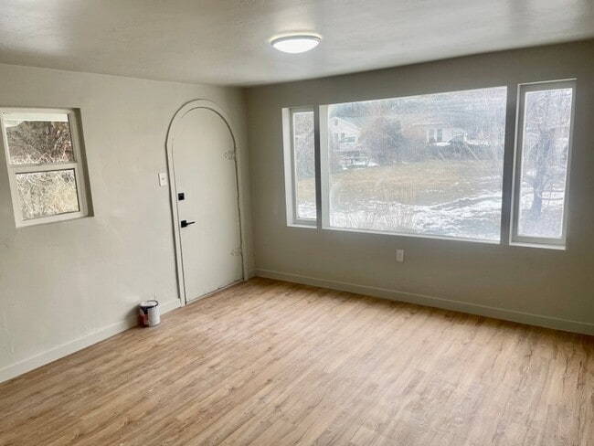 Photo - 1415 W 3350 S