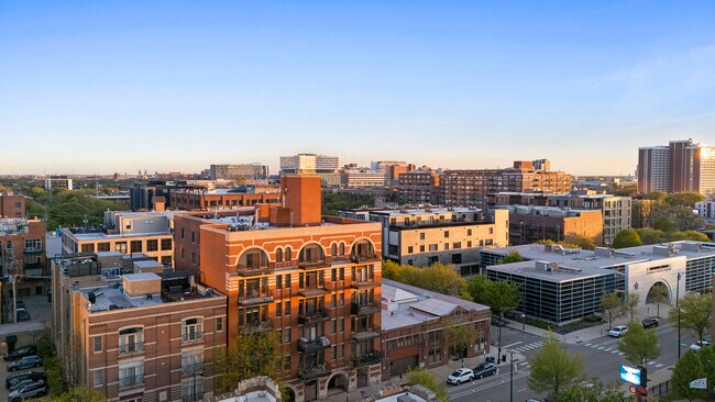 Photo - 1355 W Washington Blvd Unit 4D