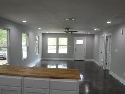 Photo - 607 E Day St