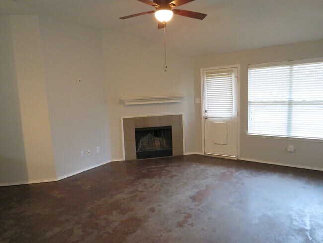 Photo - 3717 Beatriz Dr