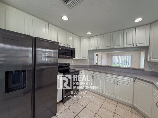 Photo - 6554 Gentle Ben Cir