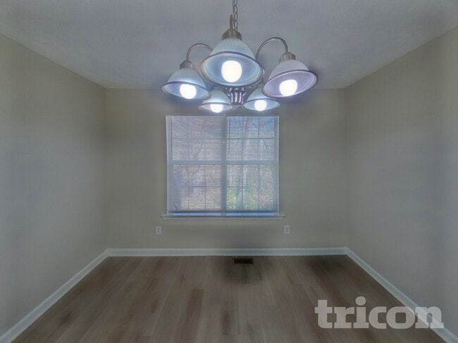 Photo - 165 Bridge Landing