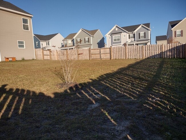 Photo - Fabulous Four Bedroom Home in Southeast Columbia!