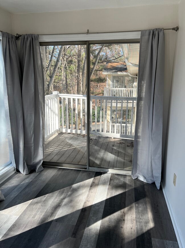 Photo - 1648 Raleigh Cir SE