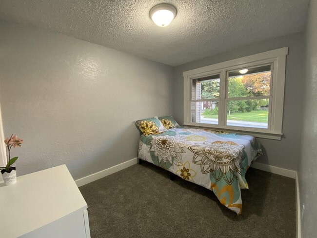 424 S 6th St Unit 1