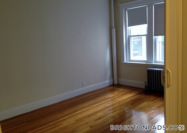 Building Photo - 1810 Commonwealth Ave Rental