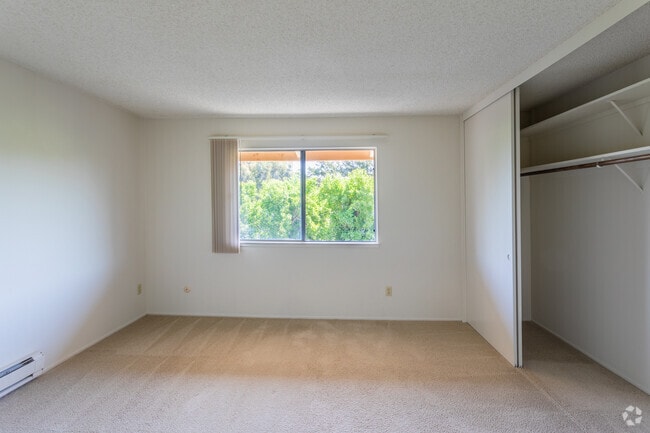 Lake Terrace Apartments