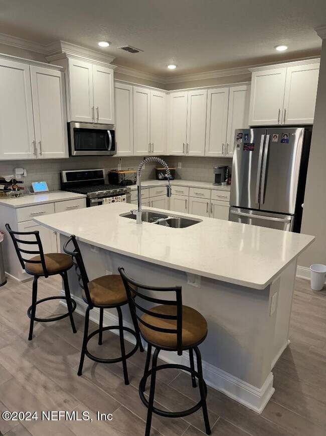 Photo - 172 Greenway Ln