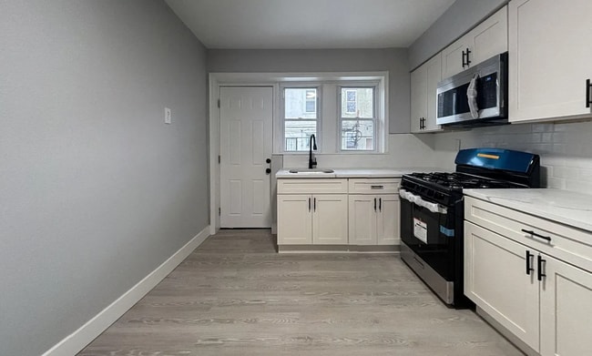 Photo - 6308 Wheeler St