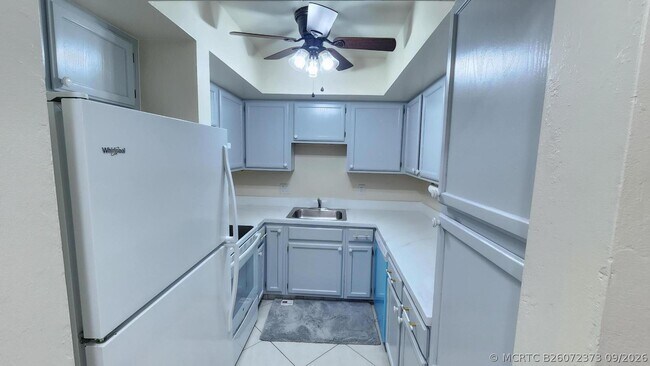 Photo - 105 S Riverside Dr Unit 102