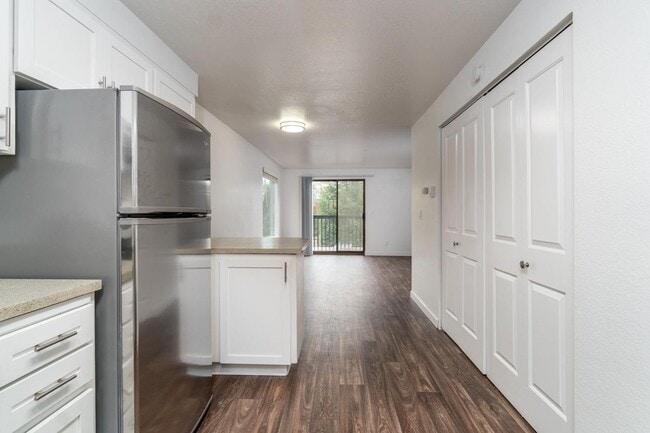 Photo - Lakeview Townhomes