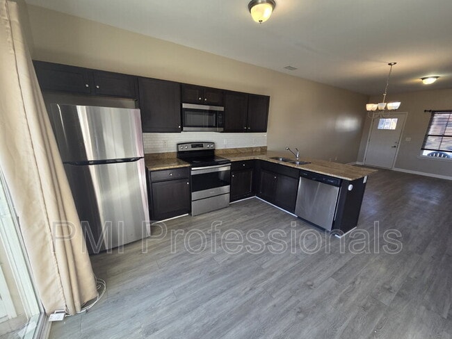 Photo - 4109 George Buchanan