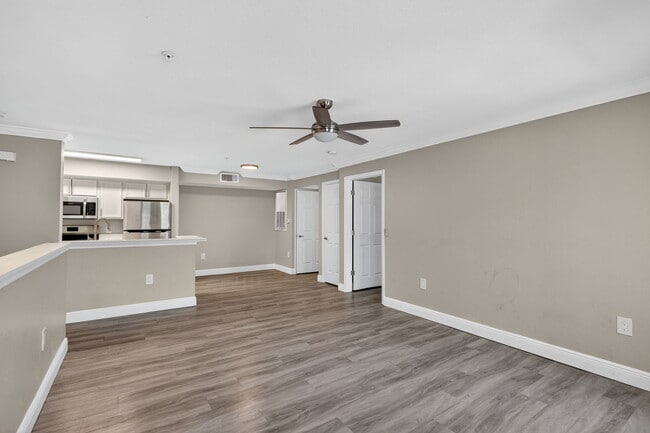 Photo - Mer Soleil Apartments