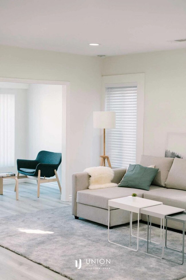 Photo - 509 N Kingsley Dr