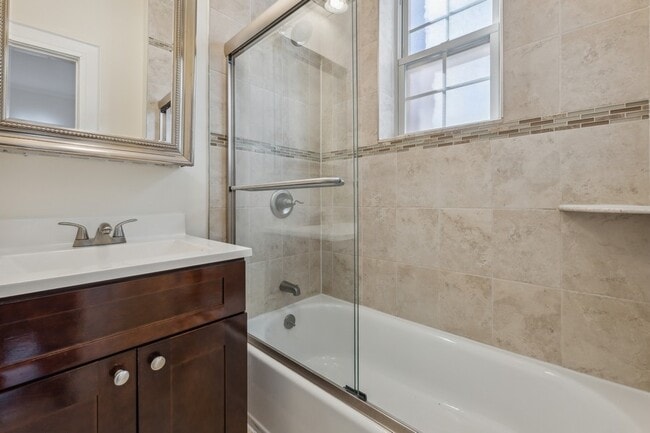 Photo - 68-70 Park Avenue Apartments