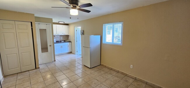 Building Photo - 1701 Shenandoah St Rental