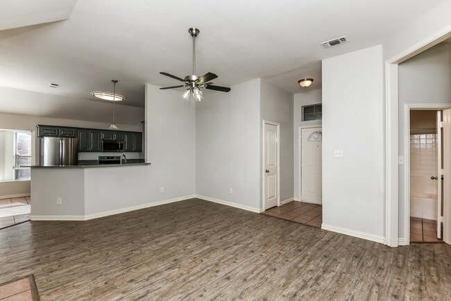 6601 Rockdale Rd