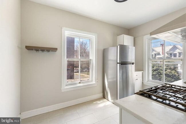 Photo - 1412 Delaware Ave Unidad B2