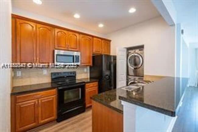 Building Photo - 109 SW 147th Ter Rental