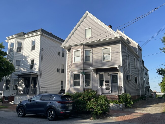 Late spring morning at 28 North, - 28 North St Unit 1