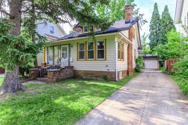 Building Photo - 3318 Tullamore Rd