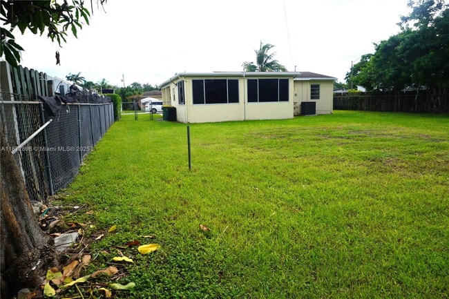 Photo - 1000 NE 13th Ave