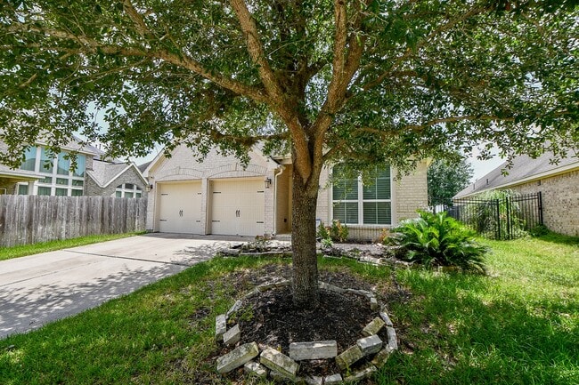 Photo - 26115 Serenity Oaks Dr