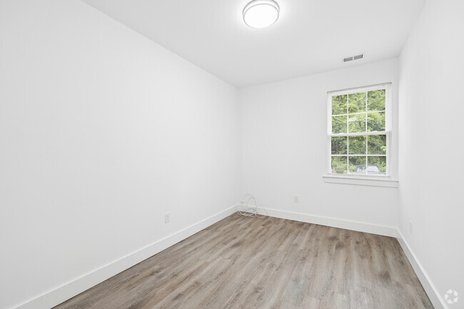 Madison Balcony - 2BR, 2BA -1,944SF - Primary Bedroom