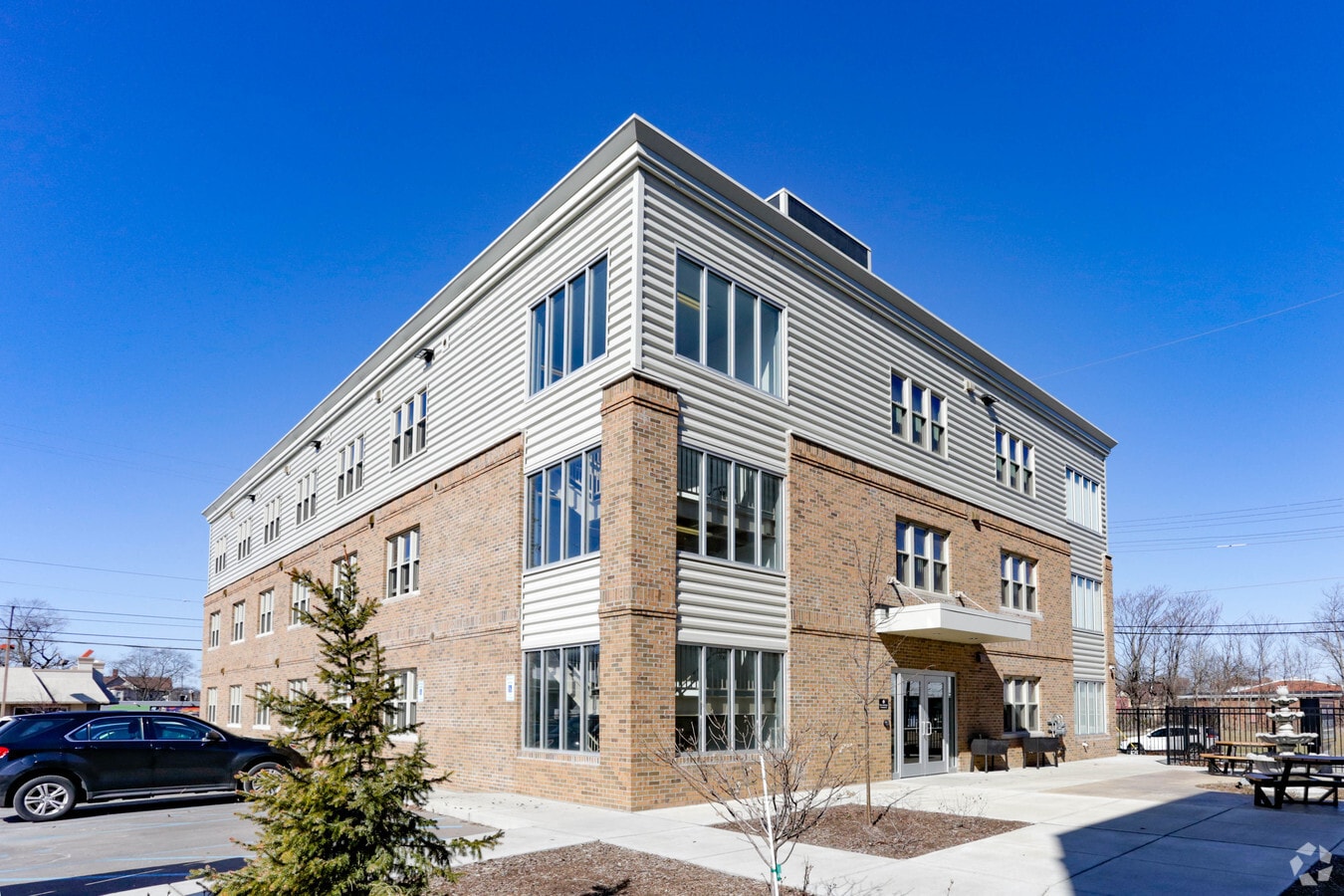 Photo - Swayze Court Apartments