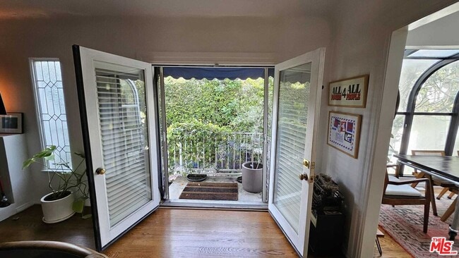 Photo - 8998 Lloyd Pl