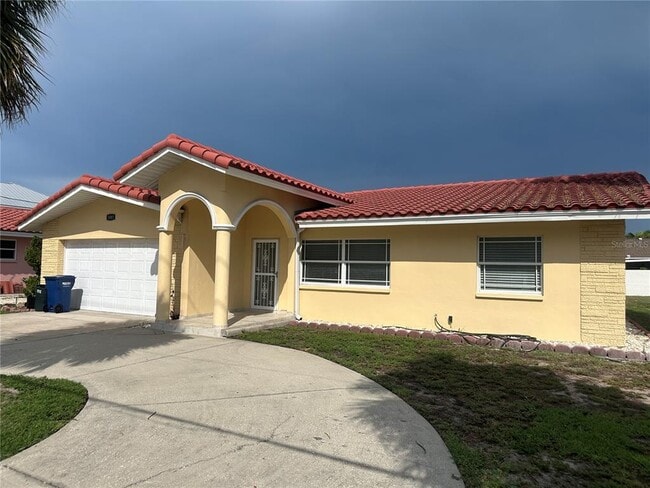 Building Photo - 3001 Gulf Blvd Rental