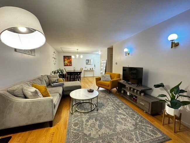 Photo - 19 Winchester St Unidad 604