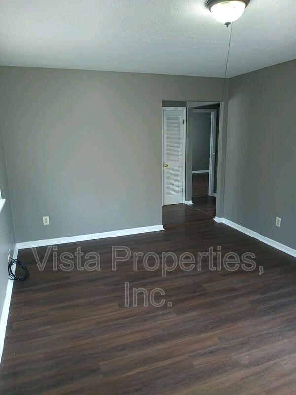 Photo - 4113 La Salle Ave