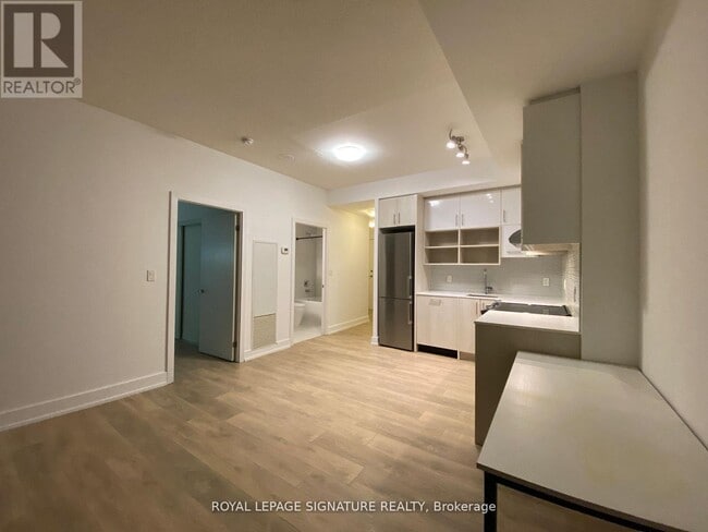 Photo - 150 Fairview Mall Dr Unit 807