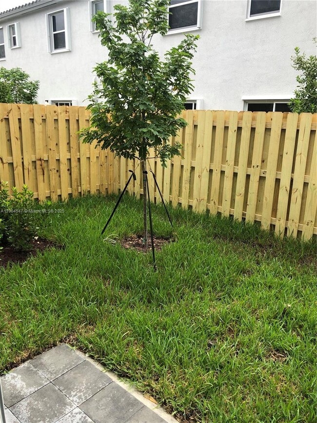 Photo - 2610 SE 13th St