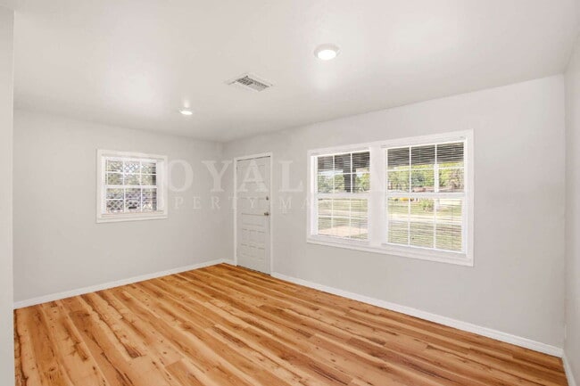 Photo - 2/1 Retreat in North Fort Myers: Apartment Life Called. We Didn't Answer. Unit A, North Fort Myers, FL 33916